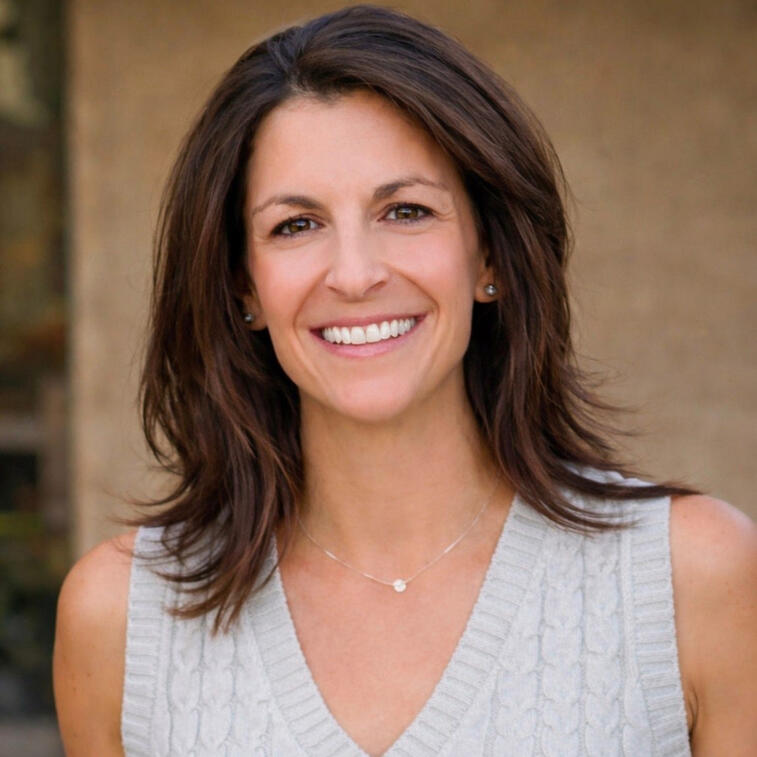 Lindsey Beaupré, writer and novelist